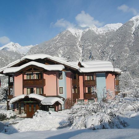 Hotel Quadrifoglio Pinzolo Extérieur photo