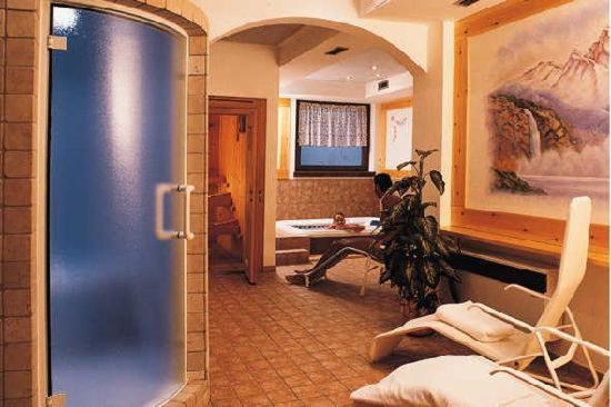 Hotel Quadrifoglio Pinzolo Extérieur photo