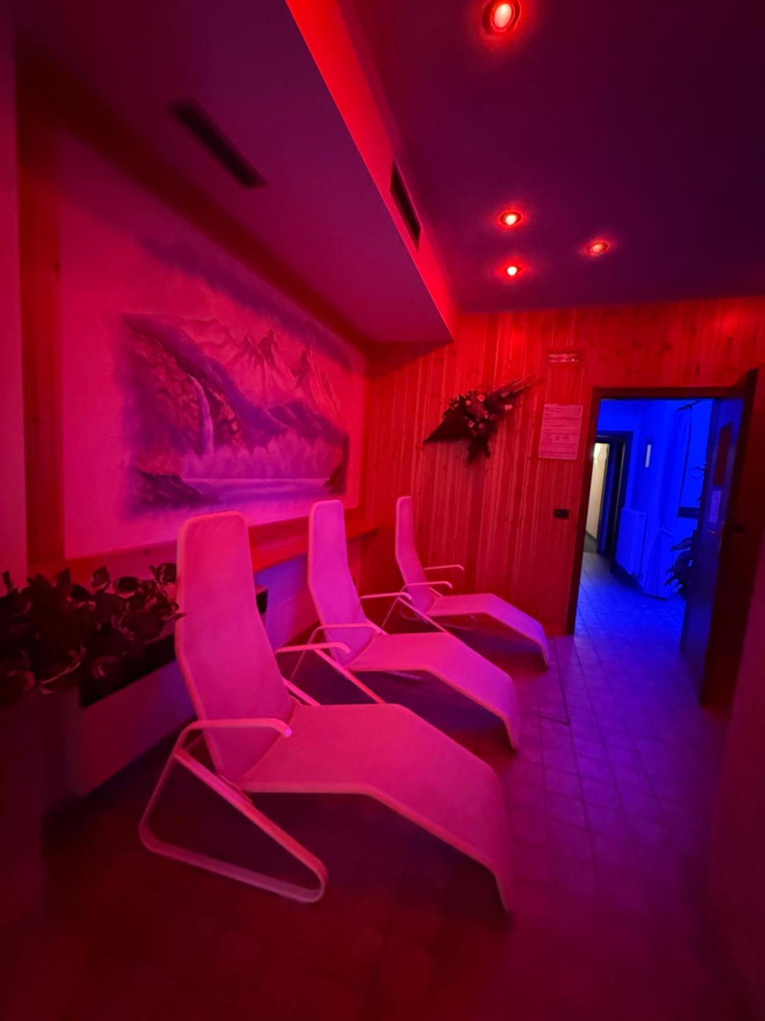 Hotel Quadrifoglio Pinzolo Extérieur photo