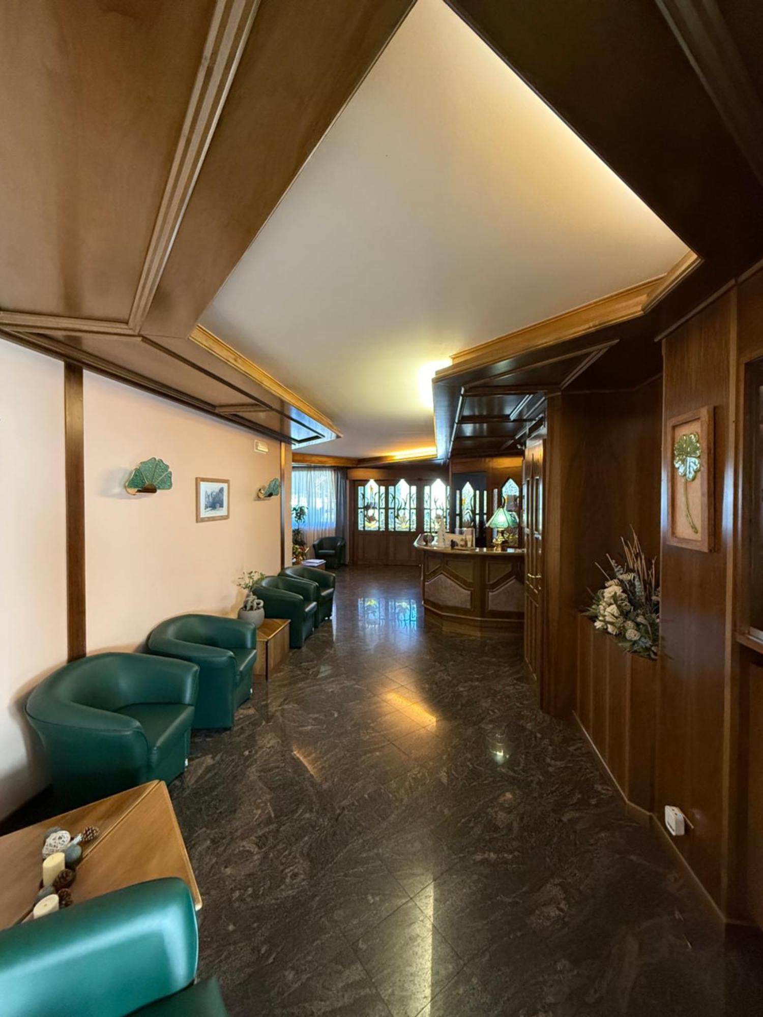 Hotel Quadrifoglio Pinzolo Extérieur photo