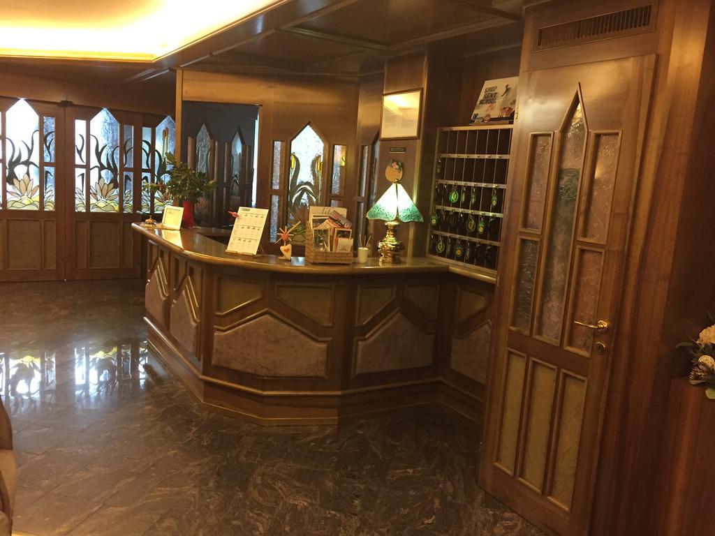 Hotel Quadrifoglio Pinzolo Extérieur photo